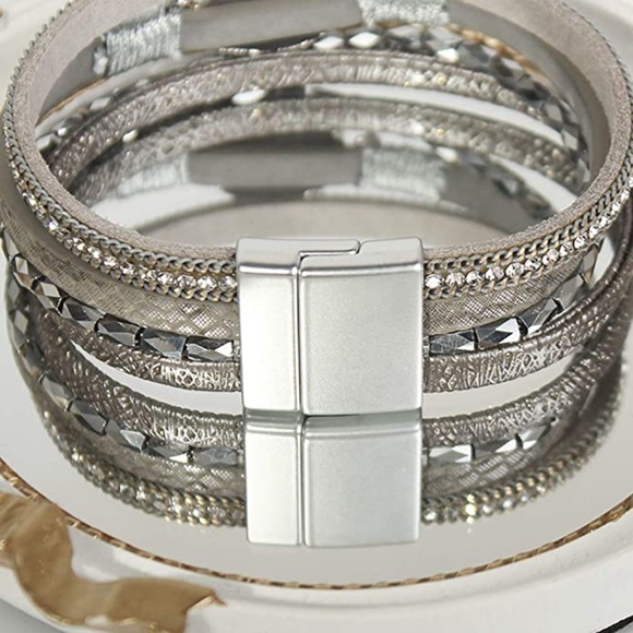 Womens Leather Wrap Boho Crystal Cuff Bracelet Magnetic Clasp - Picture 4 of 4